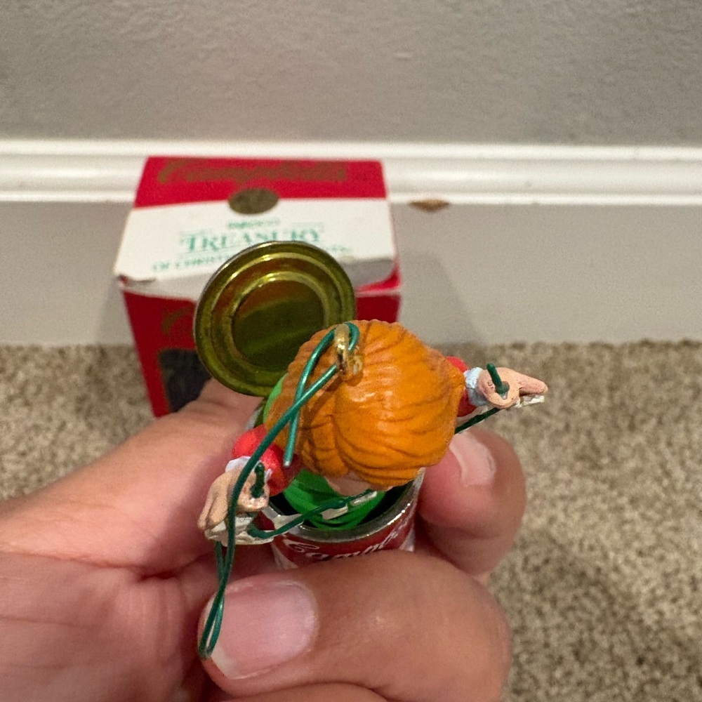 Vintage Enesco Warm and Hearty Wishes Campbell's Soup Christmas ornament ‘93 EUC - Picture 7 of 15